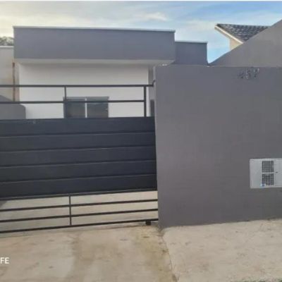 Casa com 2 quartos à Venda, Parque São Benedito - Pindamonhangaba