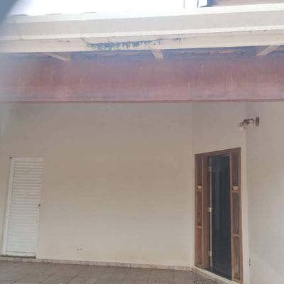 Casa à Venda com 3 Quartos, Suíte, Churrasqueira, Garagem e Edícula em Bairro Alto - Avaré