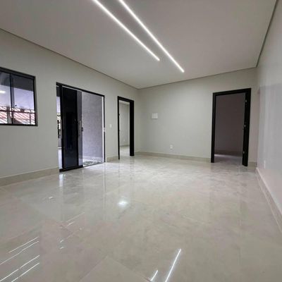 Casa com 3 quartos sendo 1 suíte na Quadra 102 do Recanto das Emas - Casa em Recanto das Emas, Brasília - à venda - Bloco imobiliária LTDA