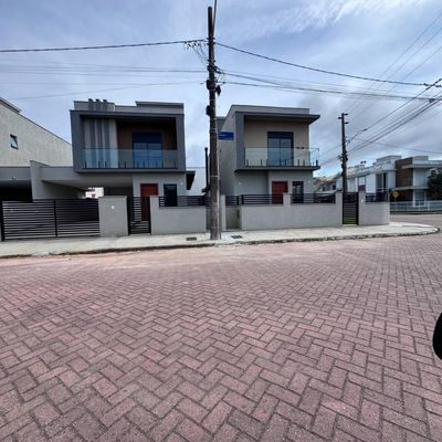 Sobrado com 1 quarto, São João do Rio Vermelho - Florianópolis