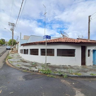 Casa Térrea / Jardim das Flores - Casa em Jardim das Flores, São João da Boa Vista - para locação - Helena Imóveis