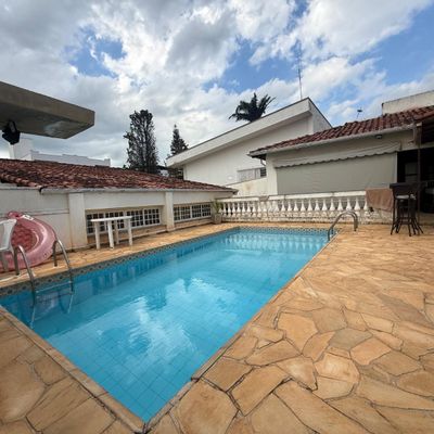 CASA CENTRAL COM PISCINA PARA A VENDA - Casa em Jardim Satélite, São João da Boa Vista - à venda - BOCOLI IMÓVEIS