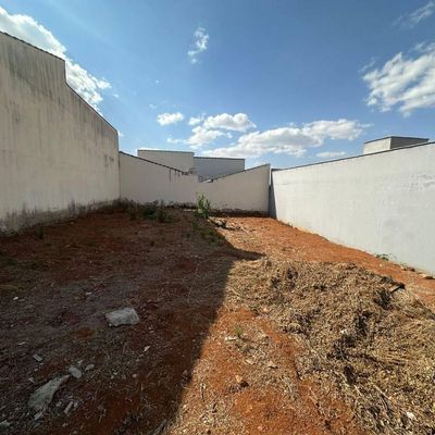 Terreno à Venda – 240 m² Localização Privilegiada - Lote/Terreno em Novo Santo Antônio, Araxá - à venda - AC AGUIAR IMÓVEIS