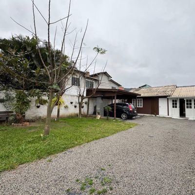 Casa 4 quartos São João do Rio Vermelho com 412m² de terreno e 5 vagas - Casa em São João do Rio Vermelho, Florianópolis - à venda - Nativo Imóveis LTDA