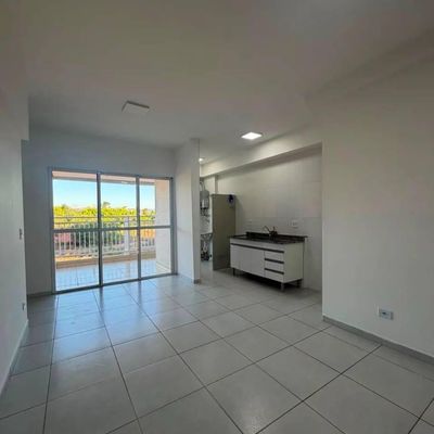 Apartamento com Vista Privativa, Suíte e 2 Vagas no Residencial Provence
