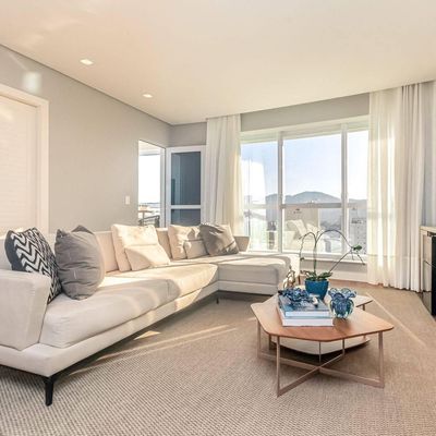 APARTAMENTO ALTO PADRÃO ANDAR ALTO COM 4 DORMITÓRIOS EM BALNEÁRIO CAMBORIÚ - Apartamento em Pioneiros, Balneário Camboriú - à venda - LIBERATIO IMOBILIARIA LTDA