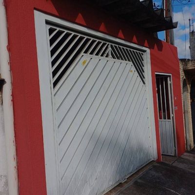 Sobrado à venda de 214m² com 3 Casas + Garagem no Jardim Reginalice – Barueri