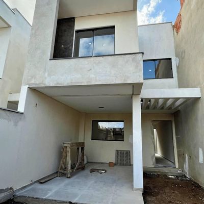 Sobrado com 3 Quartos à Venda, Nossa Senhora da Paz - Balneário Piçarras - Sobrado em Nossa Senhora da Paz, Balneário Piçarras - à venda - MARIAN IMÓVEIS