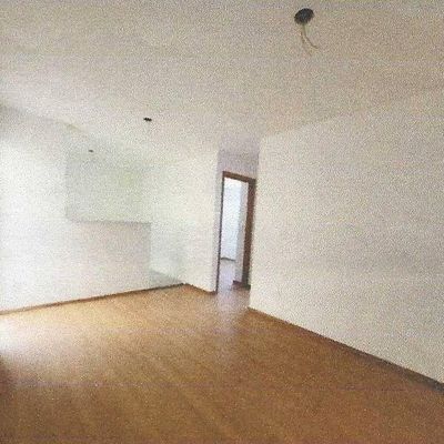 Contemporâneo.
