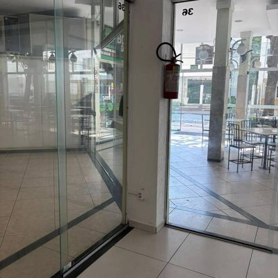 Sala Comercial com 56m² no Centro em Balneário Camboriú - Salas Comerciais em Centro, Balneário Camboriú - à venda - Rah Imóveis & Incorporadora