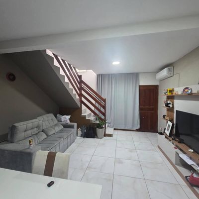 THR8169 - Se você está em busca de um lindo sobrado, bairro Potecas, São José/SC. - Sobrado em Potecas, São José - à venda - THR IMÓVEIS LTDA