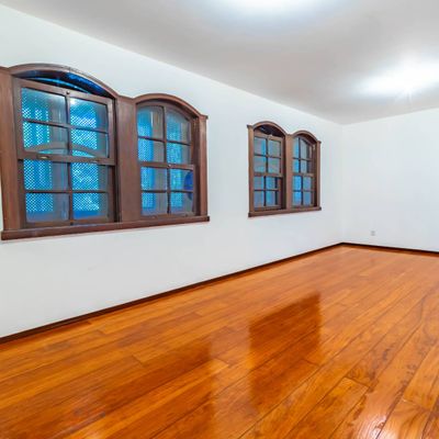 Casa com 3 quartos, Serra - Belo Horizonte - Casa em Serra, Belo Horizonte - para locação e à venda - Silvio Ximenes Imobiliária