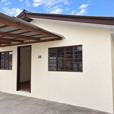 Imóvel a venda no bairro Lindóia, terreno de 180m2 com 2 casas. - Casa em Lindóia, Curitiba - à venda - EXON Imóveis