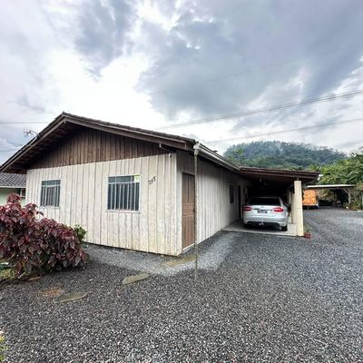 CASA COM SUÍTE + 4 QUARTOS, JARAGUÁ 84 - Casa em Jaraguá 84, Jaraguá do Sul - à venda - IMOB Imóveis