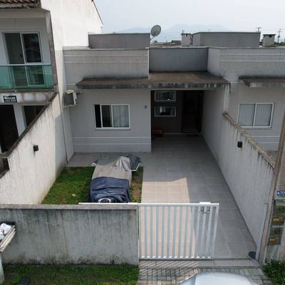 Casa para Locação - Casa em Piçarras, Guaratuba - para locação - Ferreira Imóveis