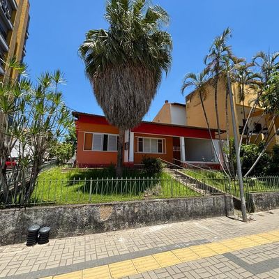 Casa Comercial na Rua 33 - Comercial em Vila Santa Cecília, Volta Redonda - para locação - Casa Sauer