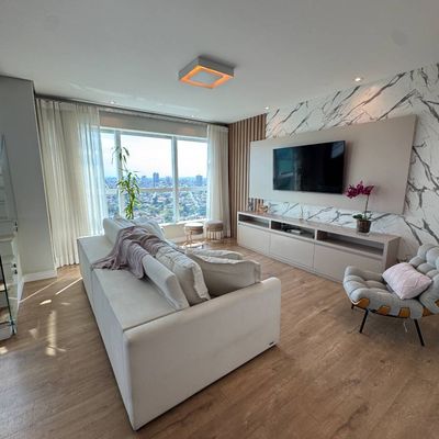 Uvaranas - Cobertura Duplex com 03 Quartos (sendo 01 Ampla Suíte)