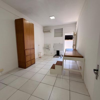 SALA 7 - SALA COMERCIAL PRÓXIMO A SANTA CASA - Salas Comerciais em Centro, São João da Boa Vista - para locação - BOCOLI IMÓVEIS