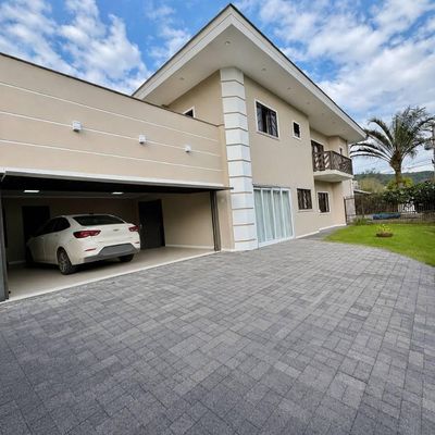 Casa Semi-Mobiliada com 4 quartos sendo 2 suítes no Saguaçu - Casa em Saguaçu, Joinville - à venda - EX Negócios Imobiliários LTDA