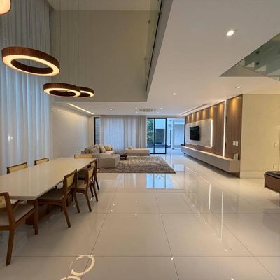 Casa com 4 Suítes a Venda no Condomínio Del Lago, Barra da Tijuca - Rio de Janeiro. - Casa de Condomínio em Barra da Tijuca, Rio de Janeiro - à venda - Ativa Imobiliária LTDA
