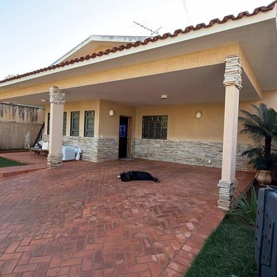 Casa com 4 quartos - Casa - à venda - Futura Imóveis