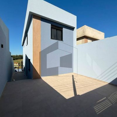 Sobrado à venda no Jardim das Flores | 3 Pavimentos | 3 dormitórios (1 suíte) | Área Gourmet | Quintal - Sobrado em Jardim das Flores, Suzano - à venda - Concretual Negocios Imobiliários
