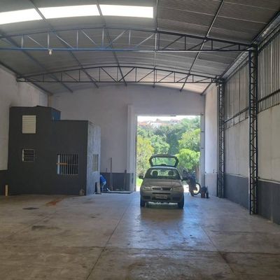 Barracão para locação Jd. Aeroporto - Casa em Guaxupé - para locação - Grupo G3 Investhouse Ltda