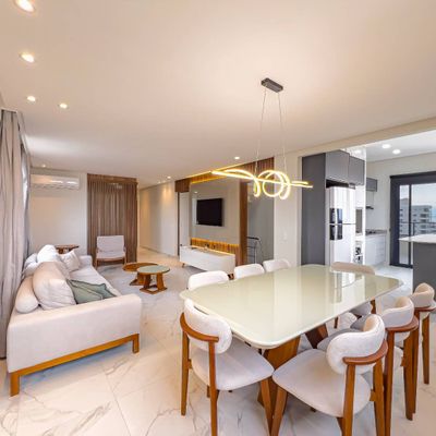 Cobertura Triplex à Venda, Vista Mar, 4 Suítes, 210m² Privativos, em Bombas - Bombinhas/SC