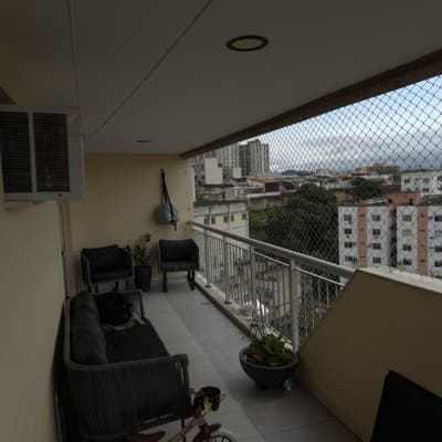 Apartamento a venda - varandão, sala, 2 quartos, sendo dependência revertida para suíte, banheiro social, ampla cozinha, 1 vaga de garagem. - Apartamento em Lins de Vasconcelos, Rio de Janeiro - à venda - MIGUEZ IMOBILIÁRIA