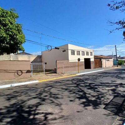 Galpão com estacionamento - Comercial em Jardim Solange, Bauru - para locação e à venda - CONECTA BROKER´S