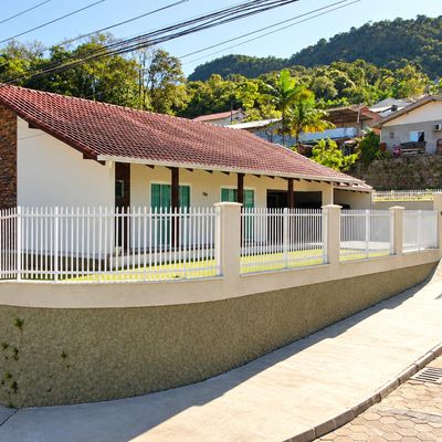 Bela Casa de Alvenaria no Bairro Jardim Alexander - Casa em Jardim Alexander, Rio do Sul - à venda - Jair imobiliária LTDA
