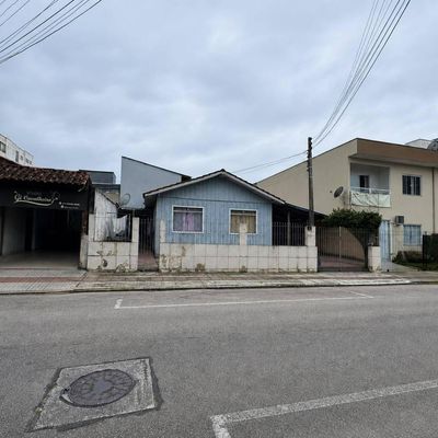 Terreno com 250m² no Bairro Nações em Balneário Camboriú1