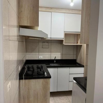 Apartamento Semi Mobiliado à Venda – Condomínio Portal do Iguaçu