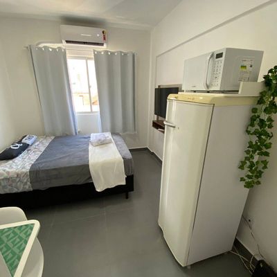 Aluguel Anual - Kit Net - Rua Dom Afonso - Bairro Vila Real - Balneário Camboriú