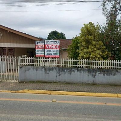 Terreno com 2.500 m²