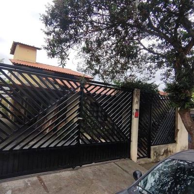 Venda Seu Próximo Lar Espera Por Você: Espaçoso Sobrado com Quintal e Localização Estratégica no Sacomã - Sobrado em Vila Marte, São Paulo - à venda - Um Imóvel