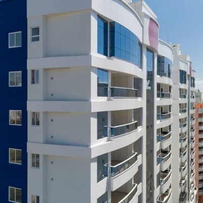 Oportunidade na Quadra do Mar - Apartamento em MEIA PRAIA, Itapema - à venda - SAVOIA IMÓVEIS