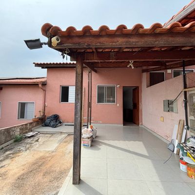 Casa com 2 quartos para Locação - Casa - para locação - Janaina G A Marques Imóveis - ME