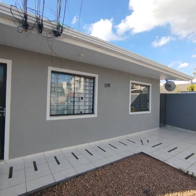Maravilhosa Kitinete com garagem Capão Raso - 2 quadras Term Pinheirinho - Apartamento em Capão Raso, Curitiba - para locação - SCHAEFER IMOVEIS LTDA