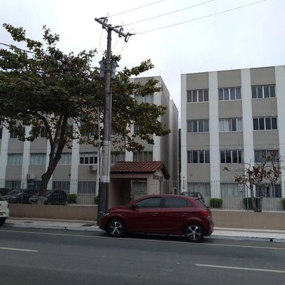 Oportunidade no Centro de Balneário Camboriú! Apartamento com 1 Suíte – Porteira Fechada