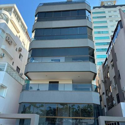 Apartamento com 03 dormitórios de frente Mar - Apartamento em Meia Praia, Itapema - para temporada - SAVOIA IMÓVEIS