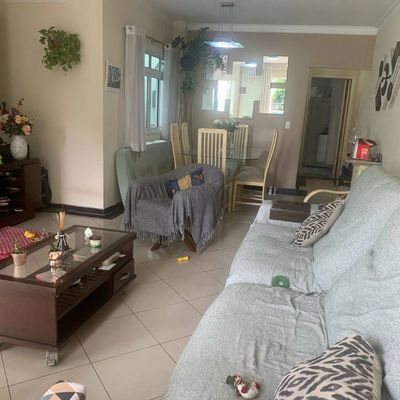 Sobrado à venda em Ipiranga: 4 dormitórios, 3 vagas, oportunidade única! - Sobrado em Centro, Salto - à venda - Um Imóvel