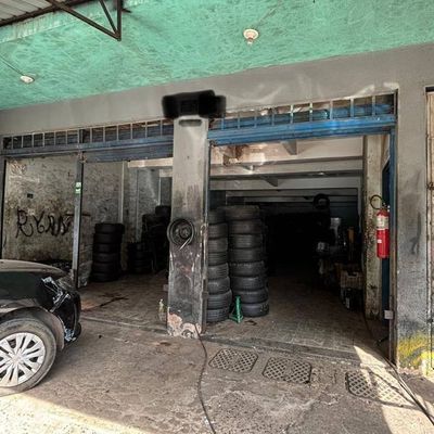 Loja com Potencial à venda Arniquerias pronta para ter mais 3 andares - Loja em Área de Desenvolvimento Econômico (Águas Claras), Brasília - à venda - Silvio Assessoria Imobiliaria
