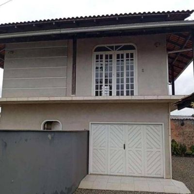 TERRENO COM DUAS CONSTRUÇÕES À VENDA | IRIRIÚ – JOINVILLE - Terreno em Iririú, Joinville - à venda - IMOBILIARIA DA FAMILIA AL LTDA