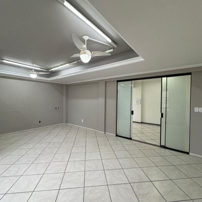SALA COMERCIAL - CENTRO, BALNEÁRIO CAMBORIÚ - Salas Comerciais em Centro, Balneário Camboriú - para locação - Brava Norte Imóveis