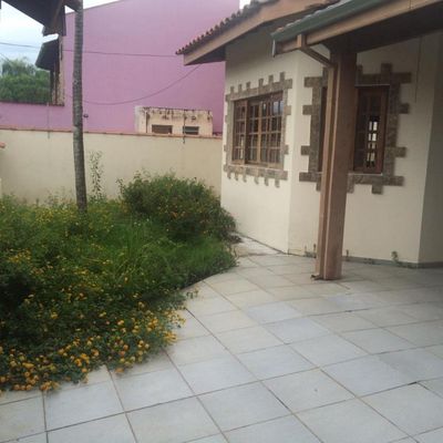 Casa com 3 quartos para Locação, Residencial Campo Belo - Pindamonhangaba - Casa em Residencial Campo Belo, Pindamonhangaba - para locação - EDSON DERRICO IMOVEIS LTDA