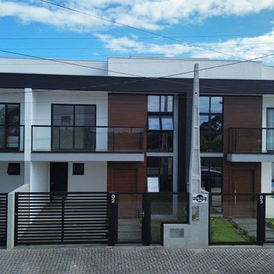 Sobrado com 4 dormitórios à venda, 151 m² por R$ 950.000,00 - Rainha do Mar - Itapoá/SC - Sobrado em Rainha do Mar, Itapoá - à venda - Nossa Praia Imóveis