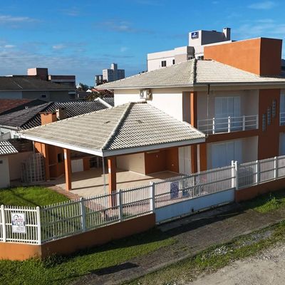 Sobrado com 3 quartos à 470m do mar, Paese - Itapoá - Sobrado em Paese, Itapoá - à venda - Itapoá Imóveis Ltda
