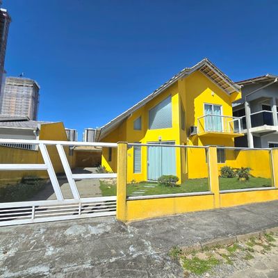 Casa 3 quartos em Tabuleiro, Barra Velha: 208m² úteis, 125m do mar - Casa em Tabuleiro, Barra Velha - à venda - Márcio Imóveis Ltda
