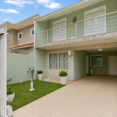 Sobrado a venda no Xaxim com 3 quartos sendo 1 suíte, garagem coberta - Sobrado em Xaxim, Curitiba - à venda - EXON Imóveis